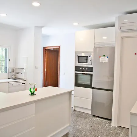 Las Maravillas, 250m From The Beach *